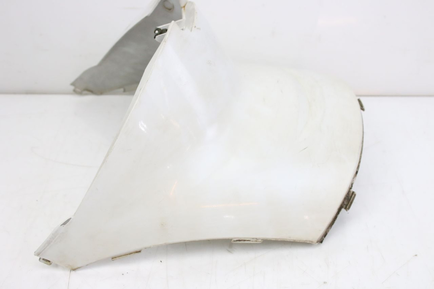 photo de TAPA DEBAJO DEL ASIENTO KYMCO SENTO 100 (2008 - 2013) - Zoom estado de uso