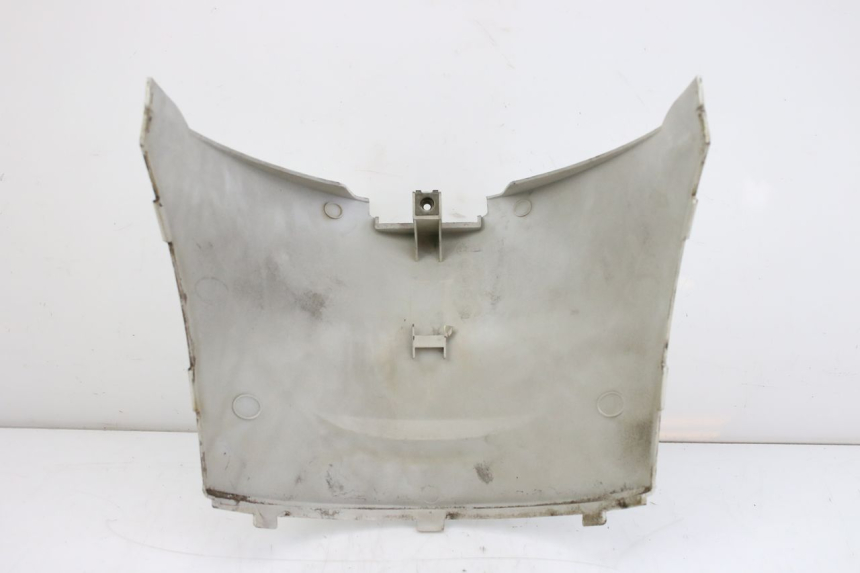 photo de TAPA DEBAJO DEL ASIENTO KYMCO SENTO 100 (2008 - 2013) - Primer plano técnico
