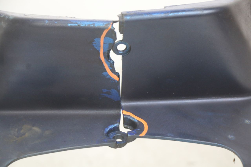 photo de TAPA BAJO EL ASIENTO PEUGEOT SPEEDFIGHT LC 50 (1996 - 2002) - Detalle de la pieza