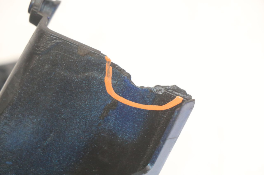 photo de TAPA BAJO EL ASIENTO PEUGEOT SPEEDFIGHT LC 50 (1996 - 2002) - Características distintivas