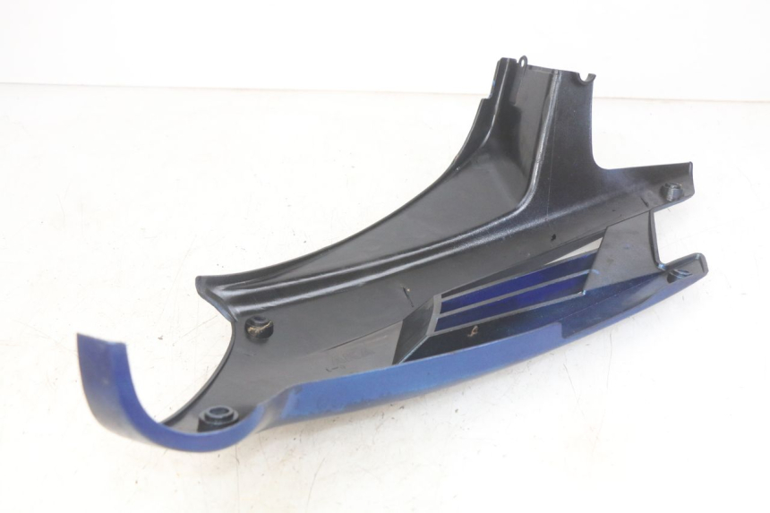 photo de TAPA BAJO EL ASIENTO PEUGEOT SPEEDFIGHT LC 50 (1996 - 2002) - Primer plano técnico