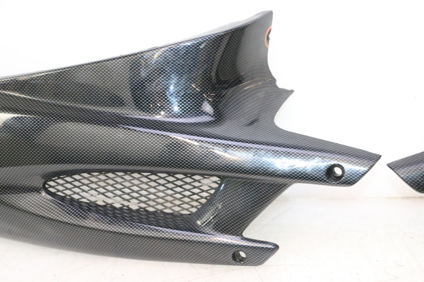 photo de TAPA BAJO EL ASIENTO PEUGEOT SPEEDFIGHT LC 50 (1996 - 2002) - Características distintivas