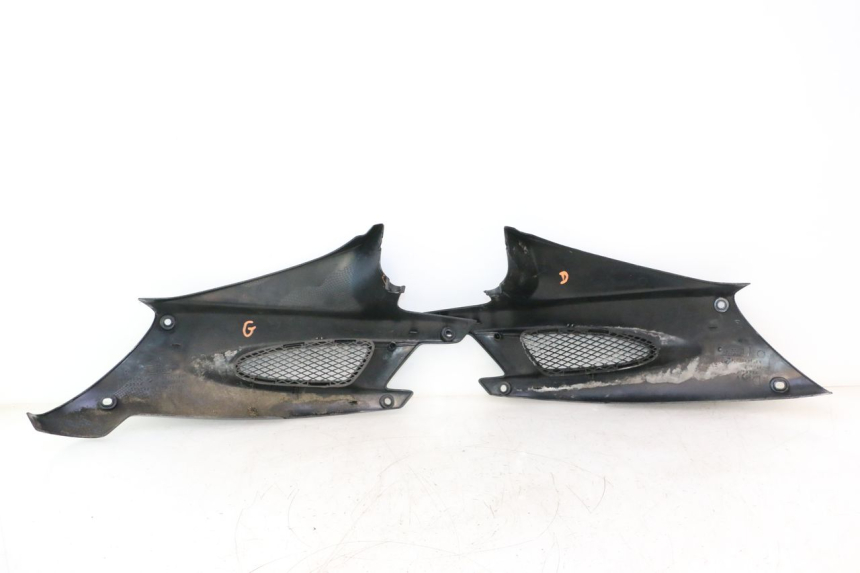 photo de TAPA BAJO EL ASIENTO PEUGEOT SPEEDFIGHT LC 50 (1996 - 2002) - Zoom estado de uso