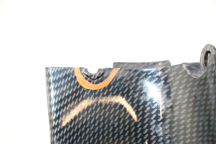 photo de TAPA BAJO EL ASIENTO PEUGEOT SPEEDFIGHT LC 50 (1996 - 2002) - Primer plano técnico