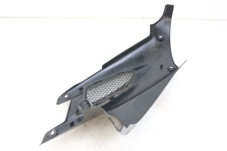 photo de TAPA BAJO EL ASIENTO PEUGEOT SPEEDFIGHT 100 (1997 - 2007) - Primer plano técnico
