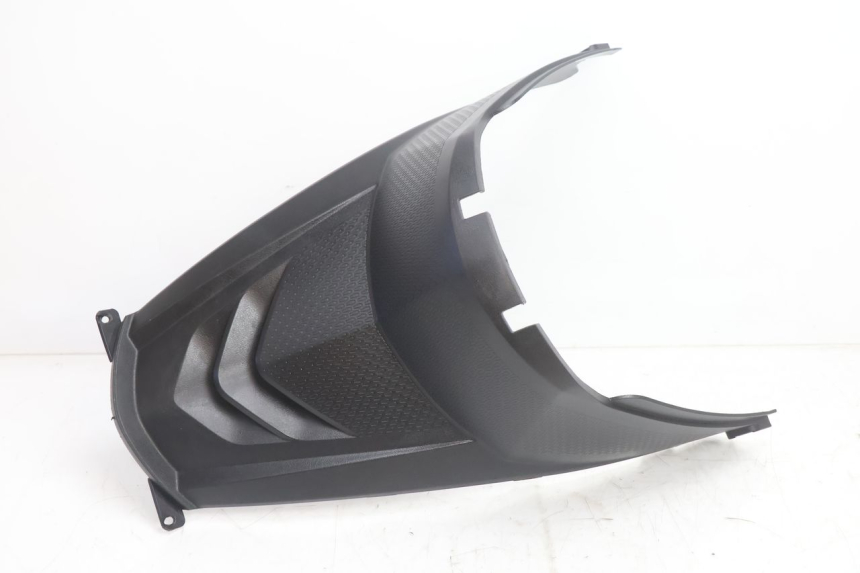 photo de TAPA BAJO ASIENTO VASTRO STREET S 50 (2016 - 2021) - Detalle de la pieza