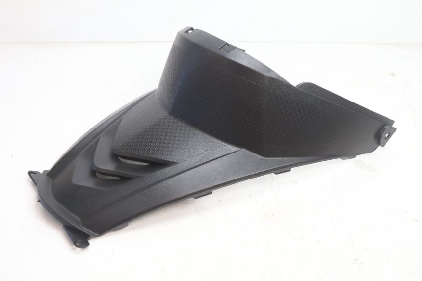 photo de TAPA BAJO ASIENTO VASTRO STREET S 50 (2016 - 2021) - Primer plano técnico