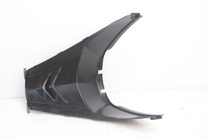 photo de TAPA BAJO ASIENTO VASTRO STREET S 50 (2016 - 2021) - Detalles de los puntos de fijación
