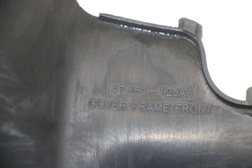 photo de TAPA BAJO ASIENTO SUZUKI BURGMAN 125 (2015 - 2017) - Estado de la superficie y material