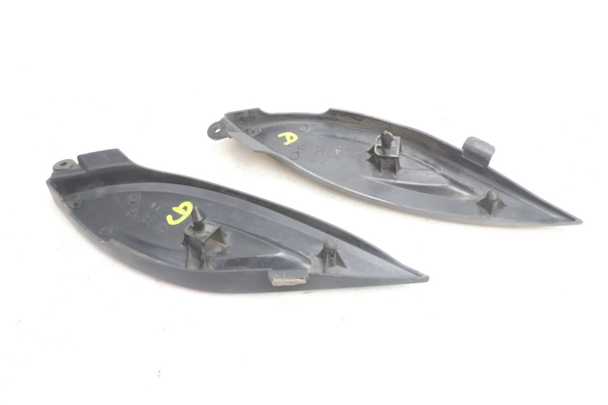 photo de TAPA BAJO ASIENTO YAMAHA TDM ABS 900 (2002 - 2014) - Primer plano técnico