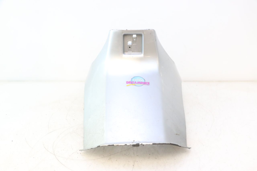 photo de TAPA BAJO ASIENTO PIAGGIO TYPHOON 50 (1993 - 1999) - Detalles de los puntos de fijación