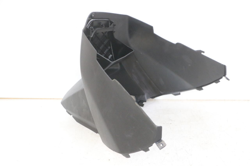 photo de TAPA BAJO ASIENTO PEUGEOT VIVACITY NEW 2T 50 (2008 - 2017) - Detalle de la pieza