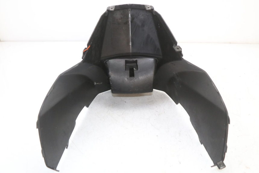 photo de TAPA DEBAJO DEL ASIENTO PEUGEOT VIVACITY NEW 4T 50 (2008 - 2017) - Primer plano técnico