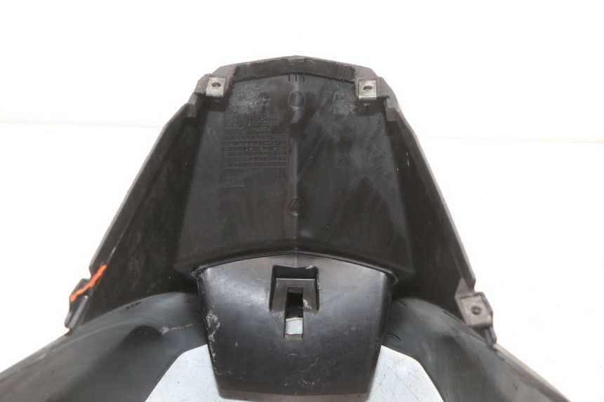 photo de TAPA DEBAJO DEL ASIENTO PEUGEOT VIVACITY NEW 4T 50 (2008 - 2017) - Estado de la superficie y material