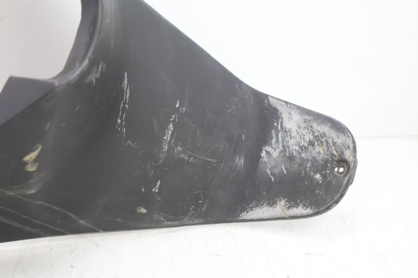 photo de TAPA BAJO ASIENTO PEUGEOT VIVACITY 50 (1998 - 2003) - Detalle de la pieza