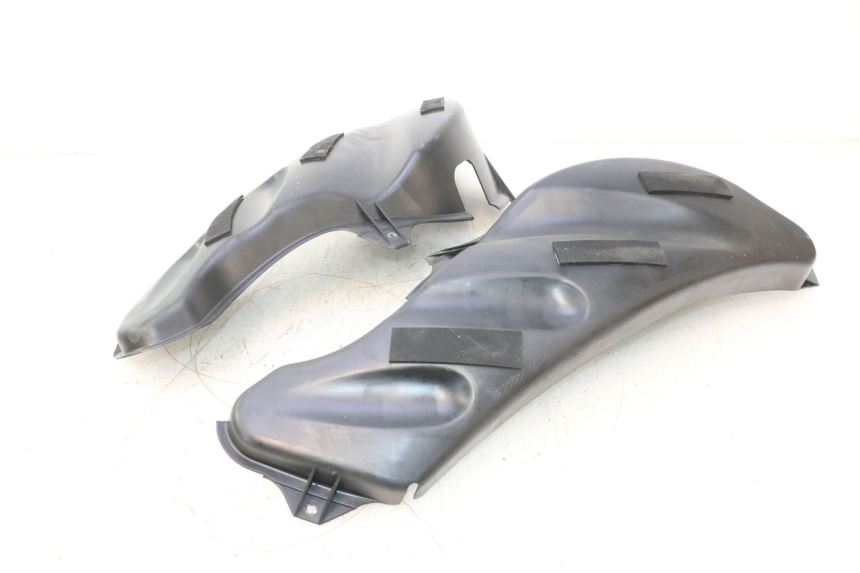 photo de TAPA BAJO ASIENTO YAMAHA WAVE RUNNER GP R 1200 (2000 - 2003) - Detalle de la pieza