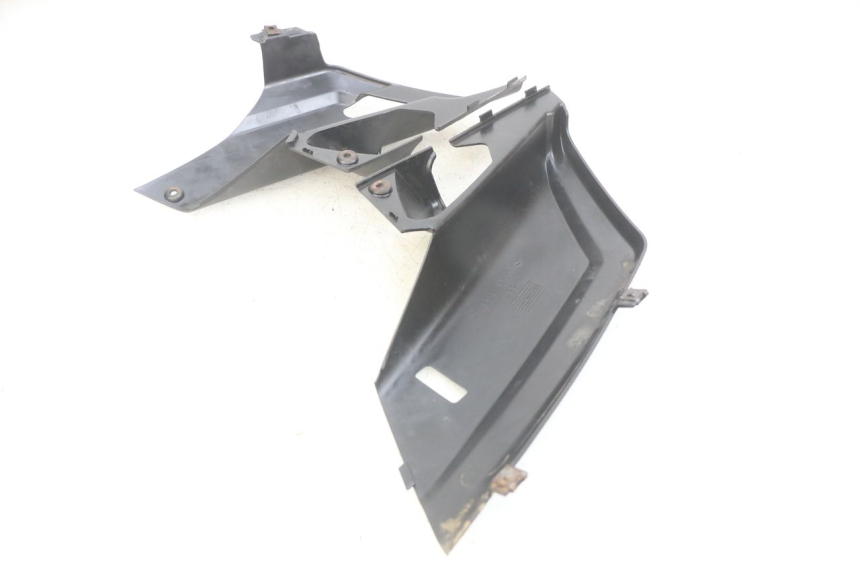 photo de TAPA DEBAJO DEL ASIENTO YAMAHA XMAX X-MAX 125 (2006 - 2009) - Zoom estado de uso