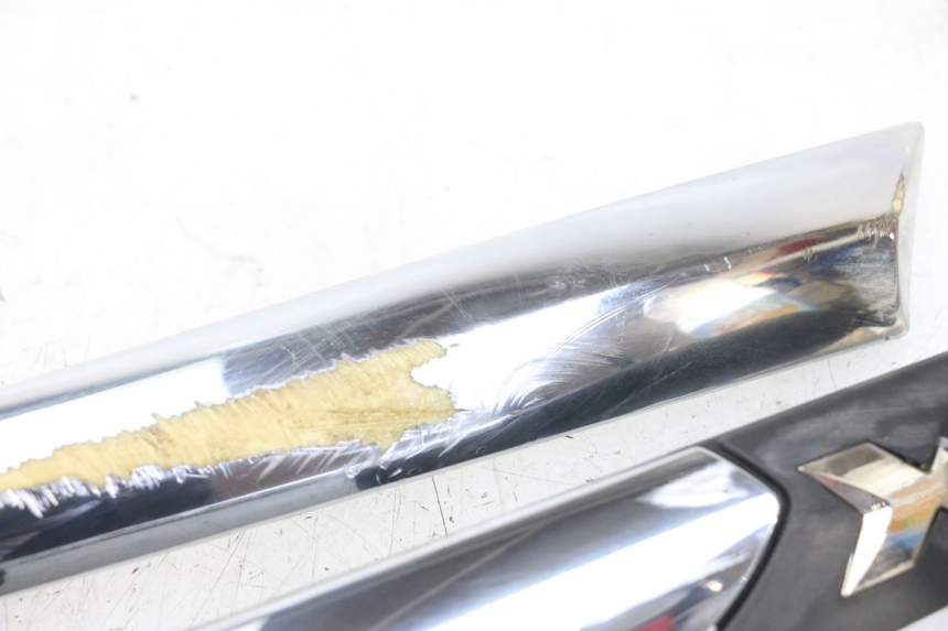 photo de TAPA BAJO ASIENTO PIAGGIO XEVO - X EVO 125 (2007 - 2017) - Otra perspectiva