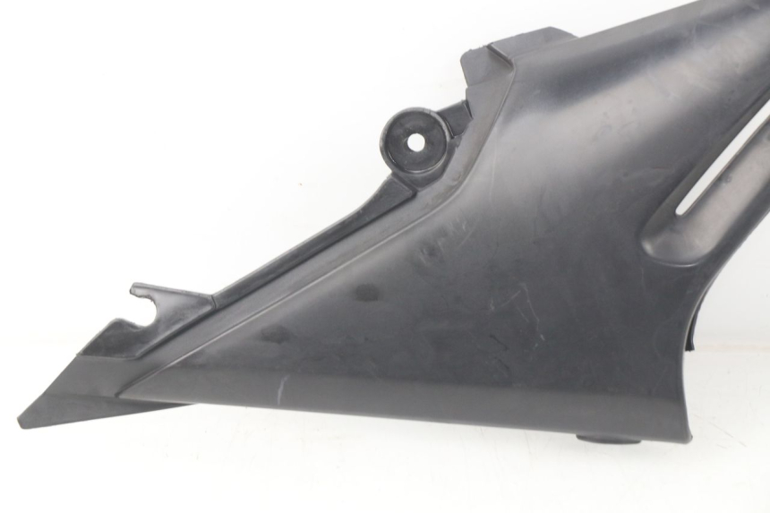 photo de TAPA BAJO ASIENTO YAMAHA XJ600 XJ DIVERSION 600 (1992 - 1997) - Recambio usado revisado