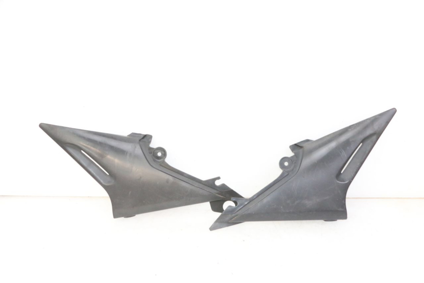 photo de TAPA BAJO ASIENTO YAMAHA XJN DIVERSION 600 (2000 - 2003) - Vista principal