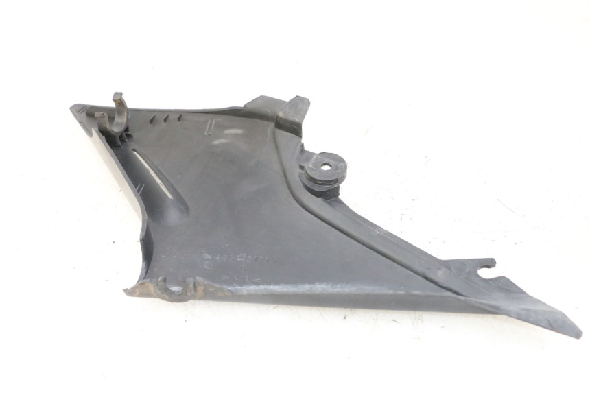 photo de TAPA BAJO ASIENTO YAMAHA XJN DIVERSION 600 (2000 - 2003) - Zoom estado de uso