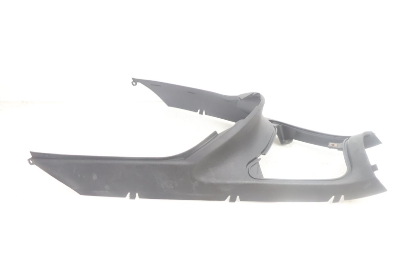 photo de TAPA BAJO ASIENTO YAMAHA YP MAJESTY 125 (2007 - 2010) - Zoom estado de uso
