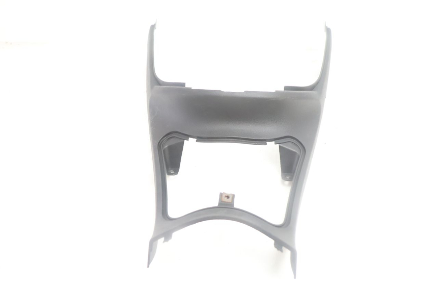 photo de TAPA BAJO ASIENTO YAMAHA YP MAJESTY 125 (2007 - 2010) - Detalles de los puntos de fijación