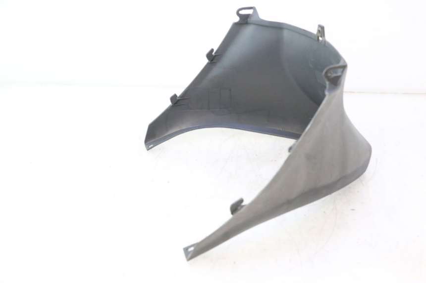 photo de TAPA BAJO ASIENTO PIAGGIO ZIP 4T 50 (2006 - 2017) - Detalle de la pieza