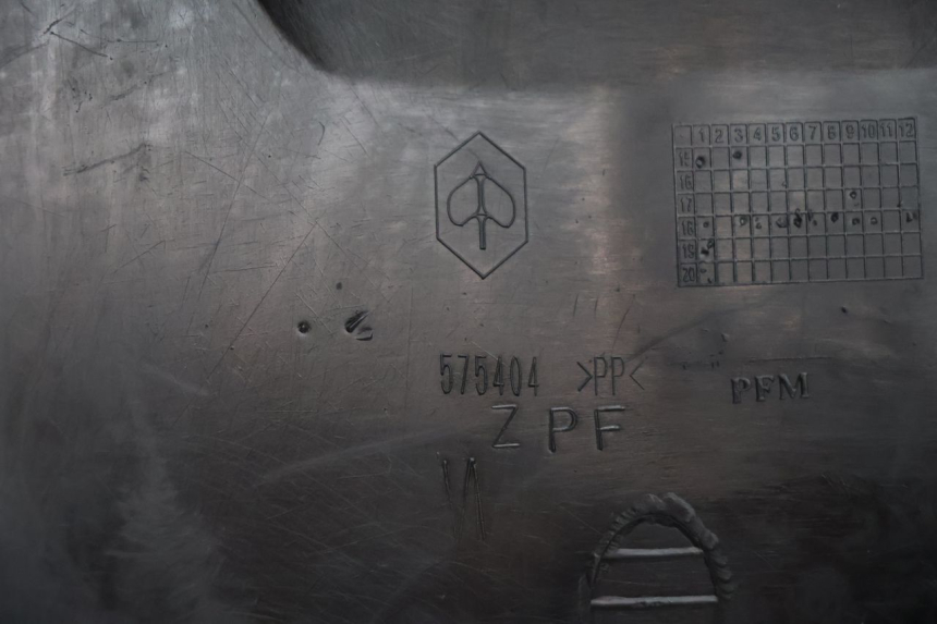 photo de TAPA BAJO EL ASIENTO PIAGGIO ZIP 4T 50 (2018 - 2020) - Vista general del producto