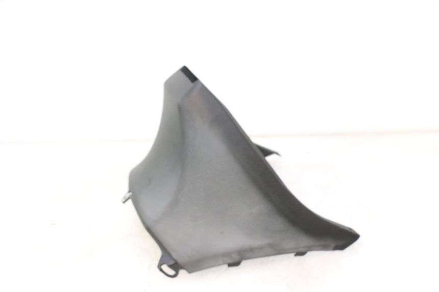 photo de TAPA BAJO ASIENTO PIAGGIO ZIP IGET 4T 50 (2021 - 2023) - Primer plano técnico