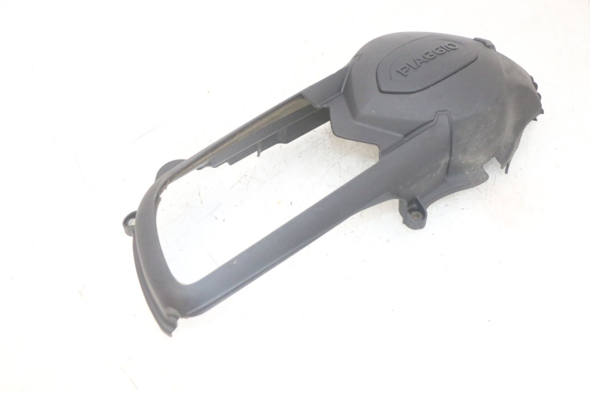 photo de TAPA VARIADOR PIAGGIO MP3 HPE 300 (2019 - 2026) - Detalles de los puntos de fijación