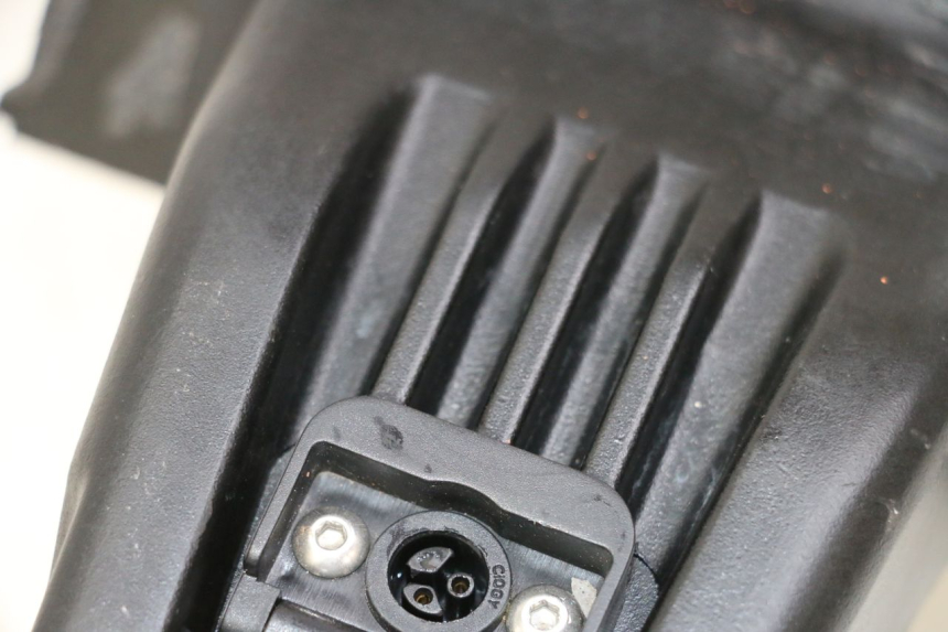 photo de CUADRO KUKIRIN G2 MASTER 1 - Detalle de la pieza