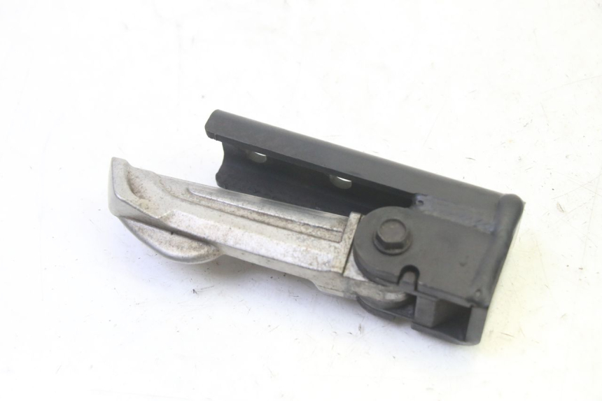 photo de REPOSAPIES TRASERA DERECHA QUADRO 4 4D 350 (2015 - 2018) - Detalle de la pieza