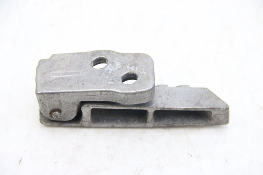 photo de SOPORTE DE PIE TRASERO DERECHO ECCITY ARTELEC 670 1 (2013 - 2017) - Detalle de la pieza