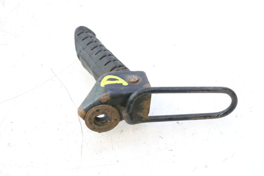 photo de REPOSAPIES TRASERA DERECHA HONDA CB TWO FIFTY 250 (1991 - 2002) - Zoom estado de uso