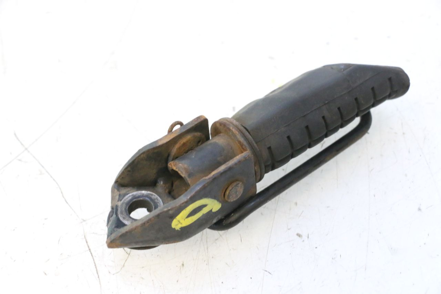 photo de REPOSAPIES TRASERA DERECHA HONDA CB TWO FIFTY 250 (1991 - 2002) - Estado de la superficie y material