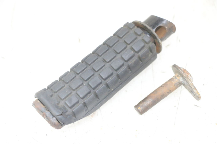 photo de REPOSAPIES TRASERA DERECHA HONDA CBF 500 (2004 - 2007) - Vista principal