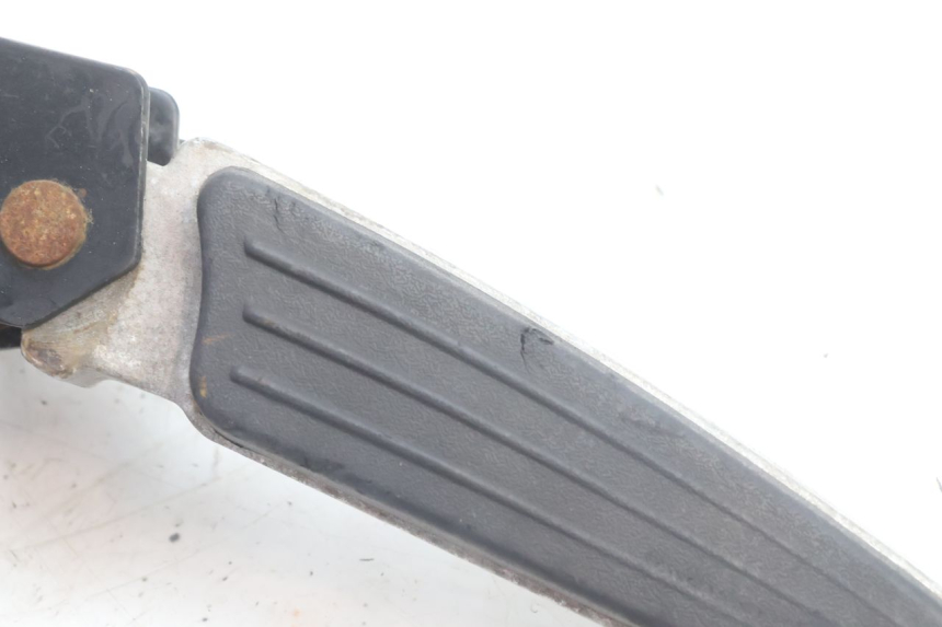 photo de REPOSAPIES TRASERA DERECHA PEUGEOT CITYSTAR 2T 50 (2018 - 2021) - Detalle de la pieza