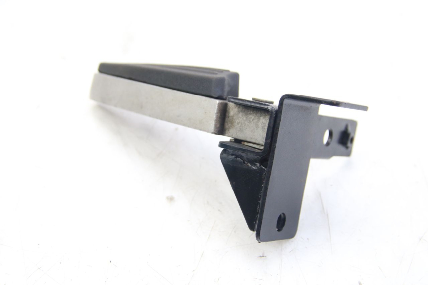 photo de SOPORTE DE PIE TRASERO DERECHO PEUGEOT CITYSTAR AIR 125 (2014 - 2017) - Otra perspectiva