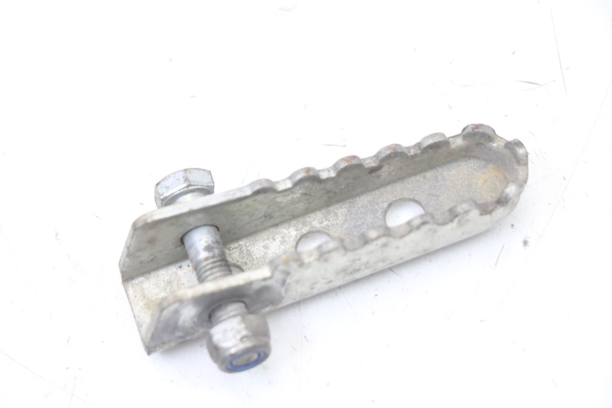 photo de REPOSAPIES TRASERA DERECHA DERBI SENDA R X-TREME 50 (2006 - 2010) - Detalle de la pieza