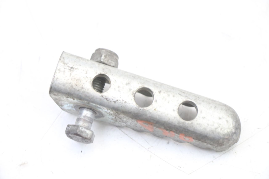 photo de REPOSAPIES TRASERA DERECHA DERBI SENDA R X-TREME 50 (2006 - 2010) - Otra perspectiva