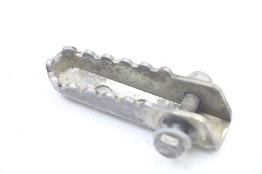 photo de REPOSAPIES TRASERA DERECHA DERBI SENDA SM DRD X-TREME 50 (2011 - 2017) - Detalle de la pieza