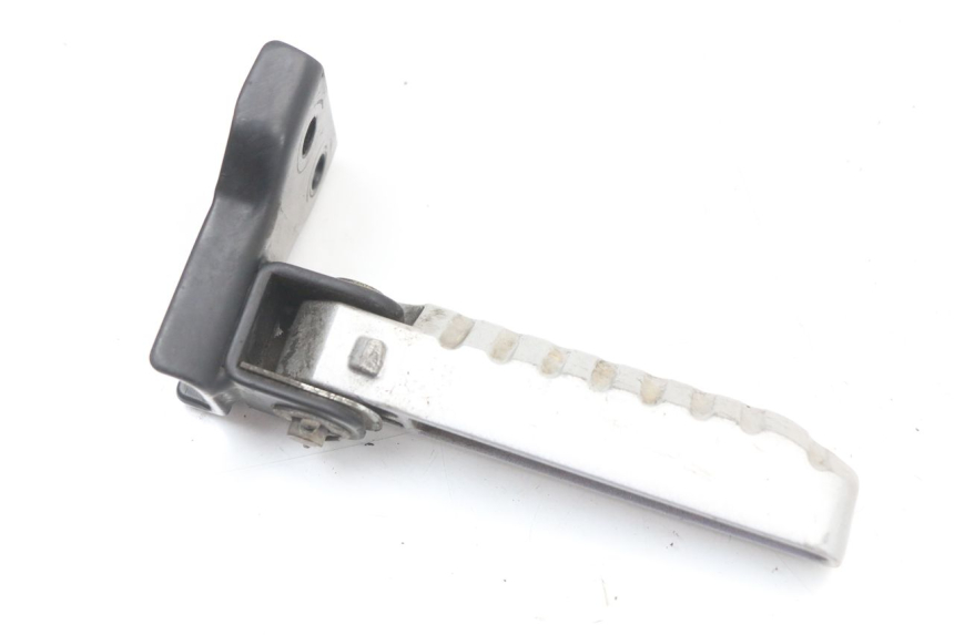 photo de REPOSAPIES TRASERA DERECHA LONGJIA EASY MAX 125 (2020 - 2024) - Otra perspectiva