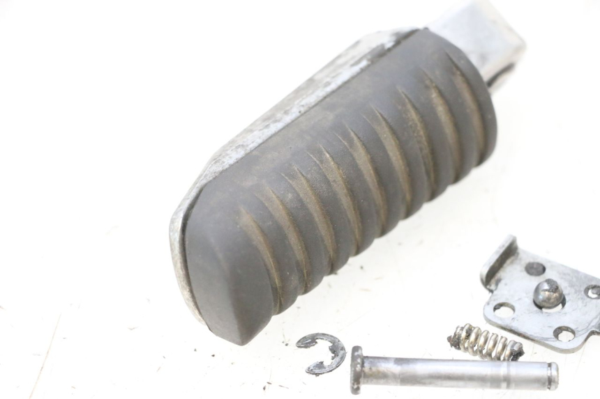 photo de REPOSAPIES TRASERA DERECHA KAWASAKI ER-6 ER6 F ABS 650 (2012 - 2016) - Detalle de la pieza