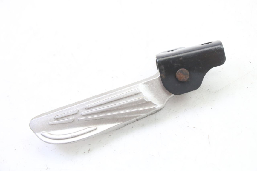 photo de REPOSAPIES TRASERA DERECHA SYM FIDDLE 3 III 50 (2014 - 2020) - Detalle de la pieza