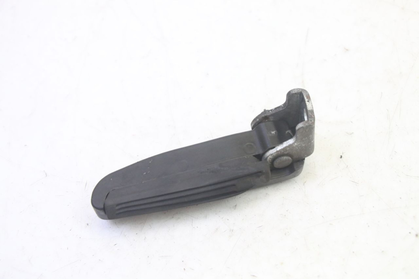 photo de REPOSAPIES TRASERA DERECHA PIAGGIO FLY 4T 50 (2013 - 2017) - Vista general del producto