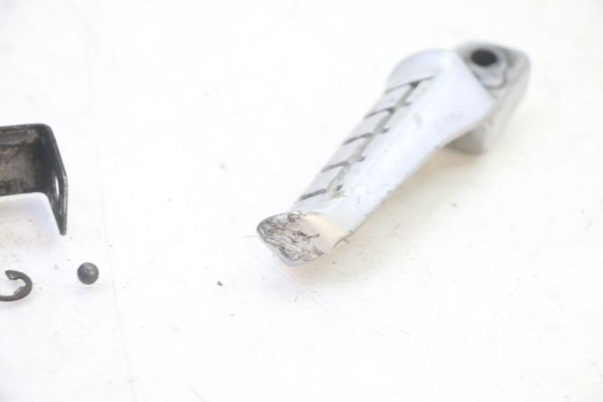 photo de REPOSAPIES TRASERA DERECHA BMW G310 R 310 (2016 - 2020) - Vista general del producto