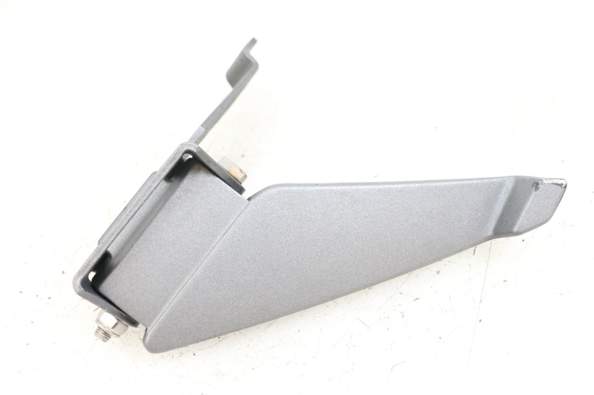 photo de REPOSAPIES TRASERA DERECHA PEUGEOT GEOPOLIS RS 125 (2007 - 2009) - Otra perspectiva