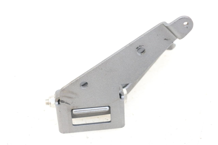 photo de REPOSAPIES TRASERA DERECHA PEUGEOT GEOPOLIS RS 125 (2007 - 2009) - Primer plano técnico