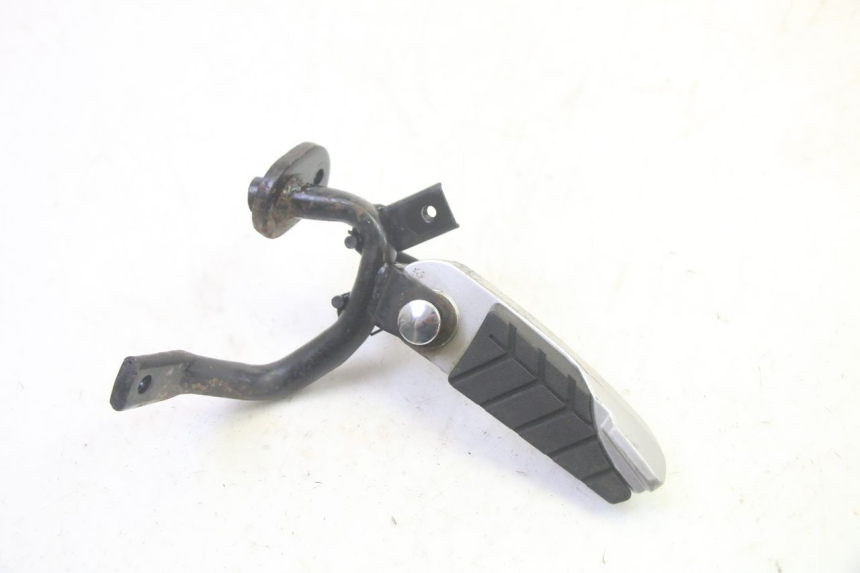 photo de REPOSAPIES TRASERA DERECHA SYM GTS EVO 125 (2009 - 2013) - Vista principal